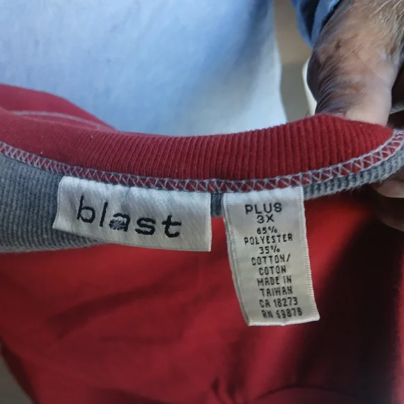 BLAST Red Cat Sweatshirt - Picture 6 of 7